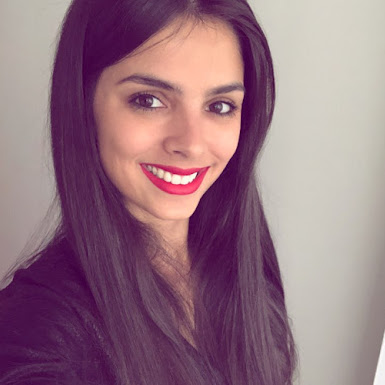 Profª. Drª. Janniele Soares